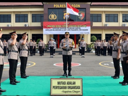 Kapolres Cilegon Pimpin Sertijab Tiga Kapolsek, AKBP Martua Silitonga: Mutasi Adalah Penyegaran Organisasi