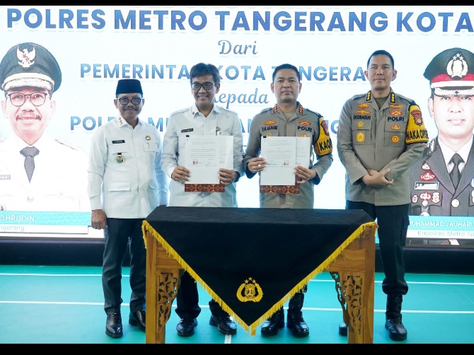 Perkuat Sinergi Pelayanan Publik, Pemkot Tangerang Serahkan Hibah Gedung Parkir Mako Polres Metro Tangerang Kota