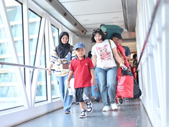 Libur sekolah ASDP Layani 2,05 Juta Penumpang, Operasional di Empat Pelabuhan Utama Lancar Terkendali