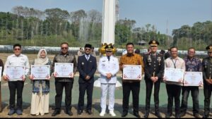 Chandra Asri Group Terima Penghargaan Pemkot Cilegon atas Kontribusi di Bidang Pendidikan dan Penurunan Stunting