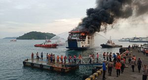 KMP Batumandi Terbakar di Dekat Pulau Merak Besar, ASDP Pastikan Seluruh Penumpang Selamat
